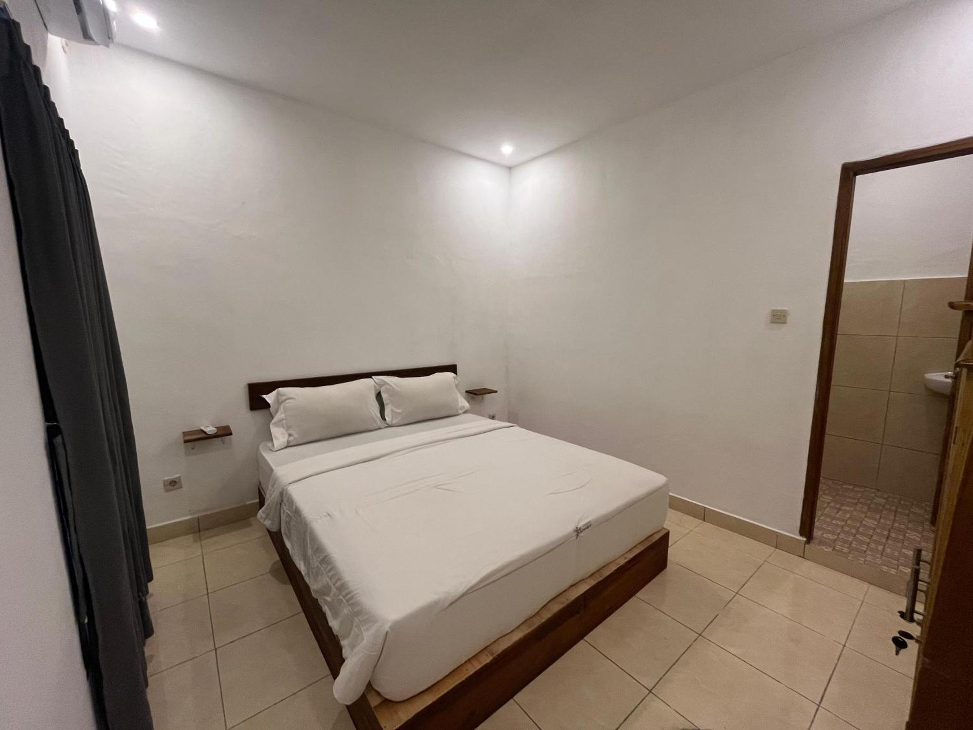 Roby Homestay Kuta  Habitación foto